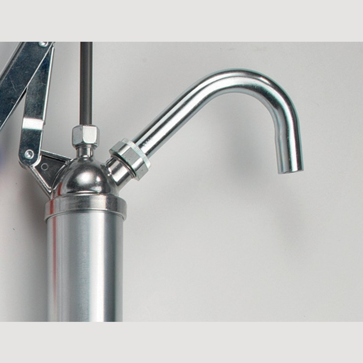 Pompa manuale volumetrica per travaso fusti olio